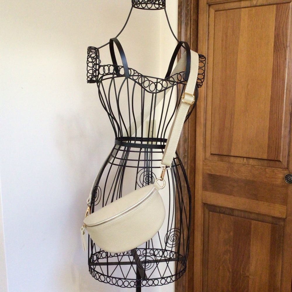 Diva Bags,Beautiful Ivory, crossbody or waist bag 10”x6” - Picture 3 of 7